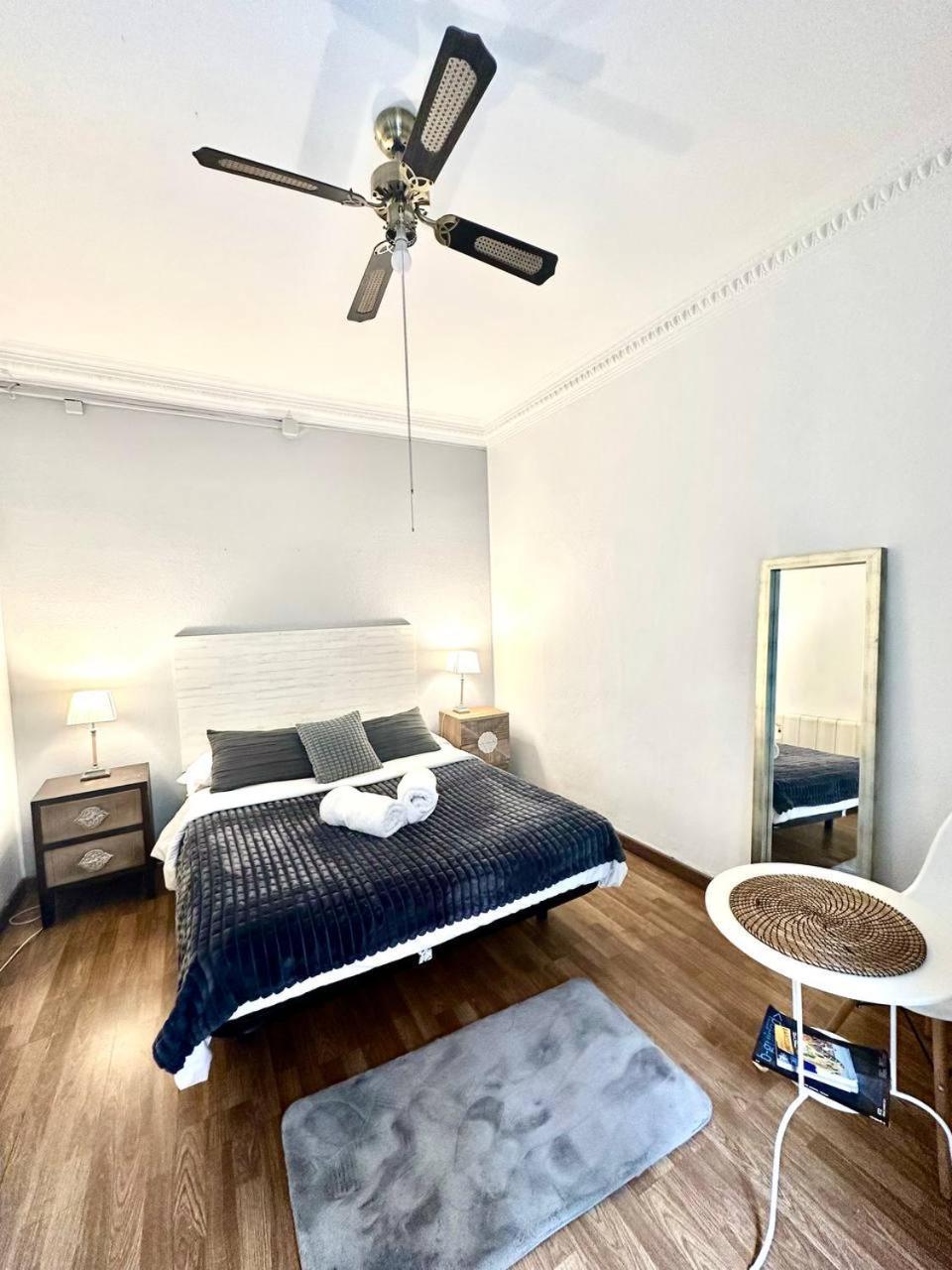 ברצלונה Big And Bright Apartment Bcn מראה חיצוני תמונה