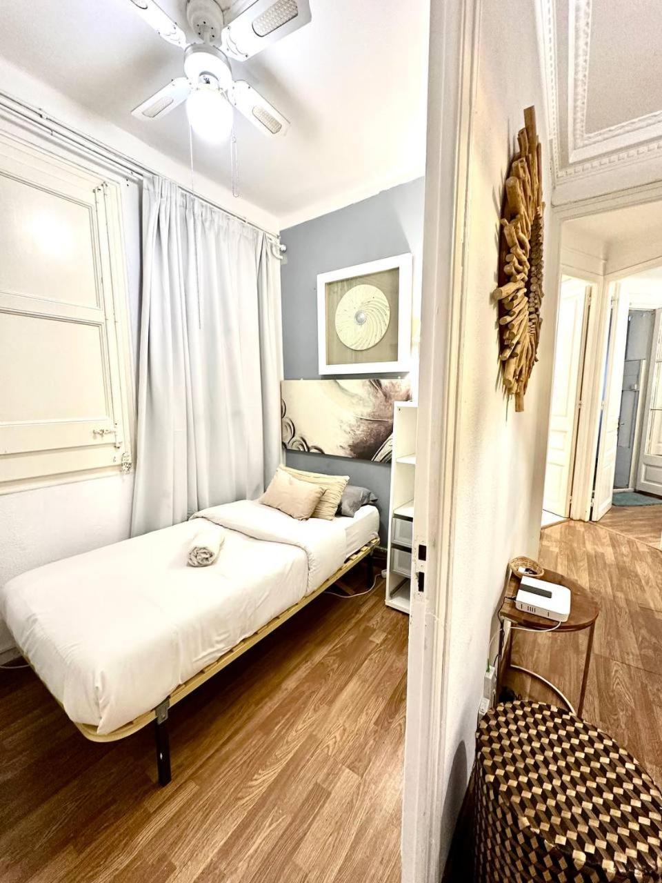ברצלונה Big And Bright Apartment Bcn מראה חיצוני תמונה
